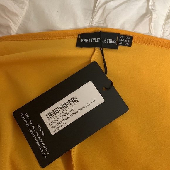 PrettyLittleThing NWT PLUS Dark Mustard Crepe Batwing Cut Out Jumpsuit US 20 - Picture 4 of 4